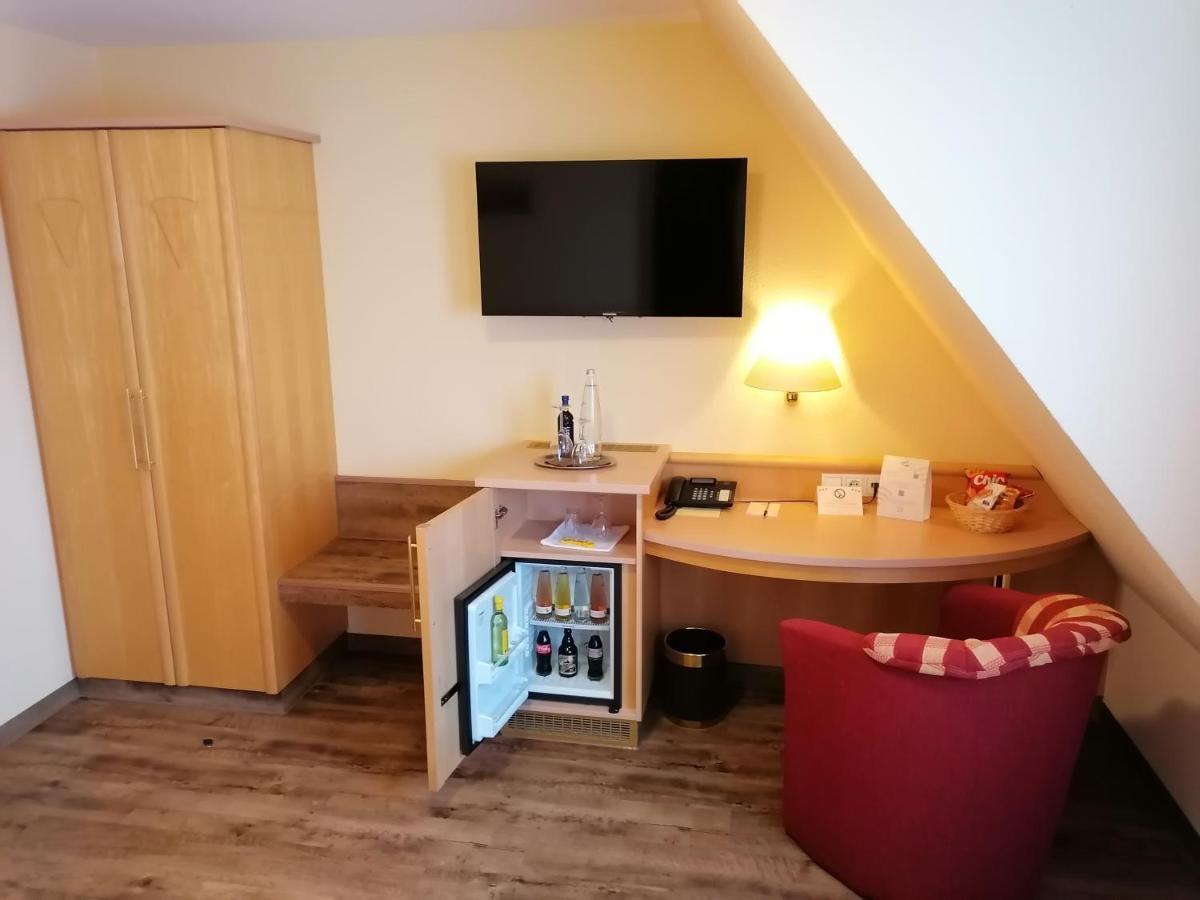 Landgasthof Niebler Adelsdorf Exteriér fotografie