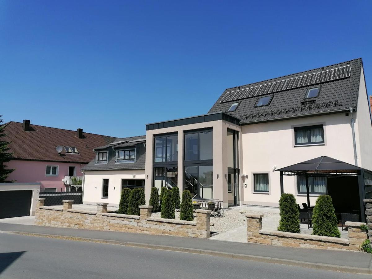 Landgasthof Niebler Adelsdorf Exteriér fotografie