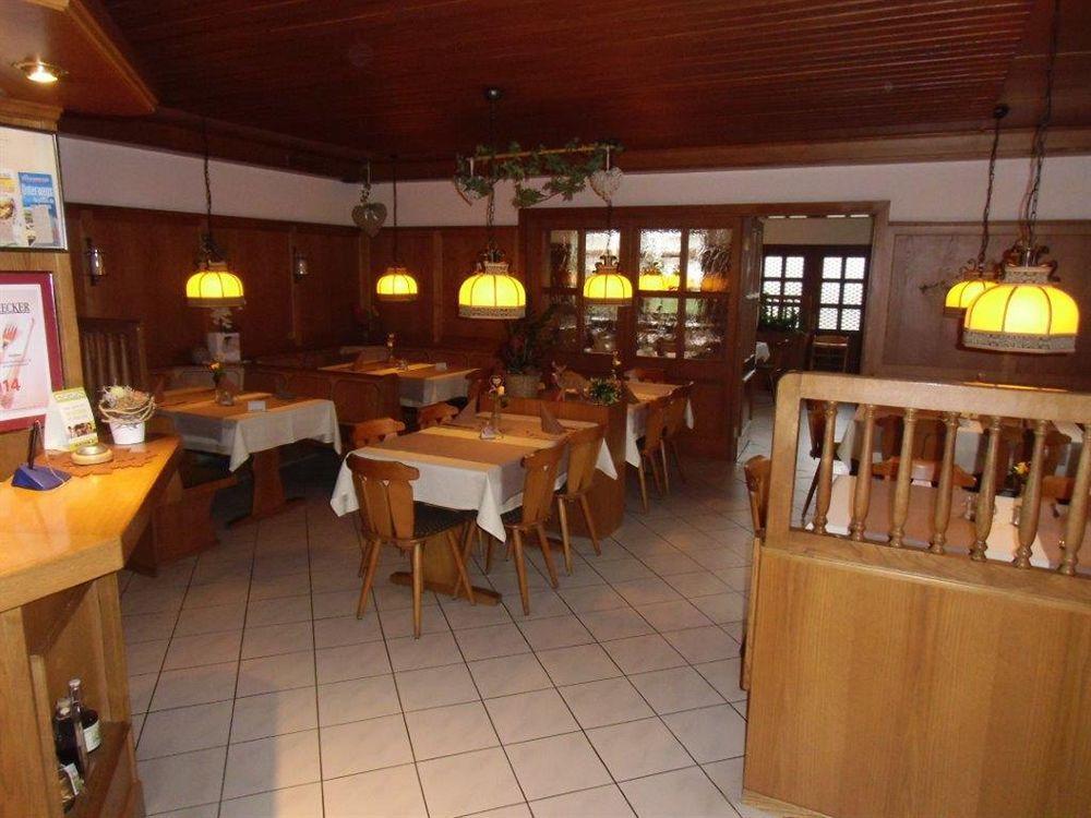 Landgasthof Niebler Adelsdorf Exteriér fotografie